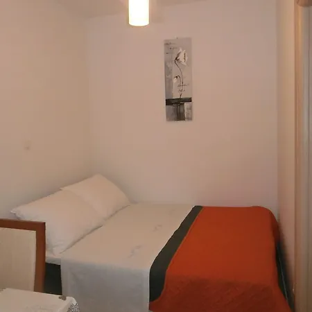 Apartment Apartmani Perak Mimice
